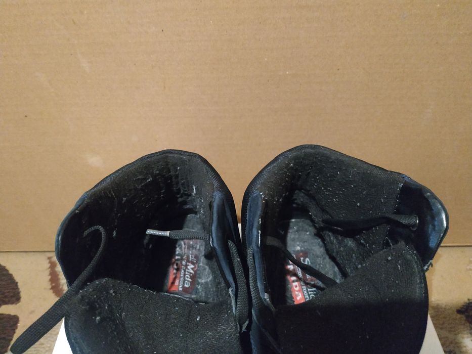 Кеды Mida на меху р.44(нюанс)