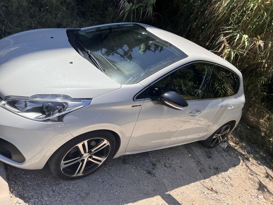 Peugeot208gtline