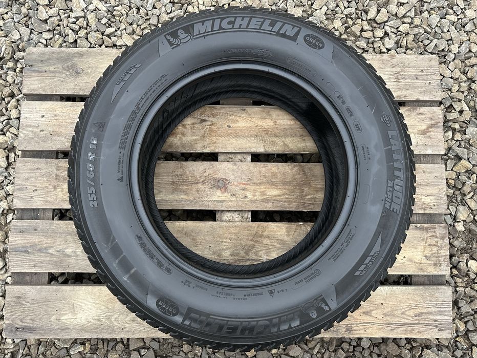 Зимові Шини 255 60 R18 Michelin Latitude Alpin LA2