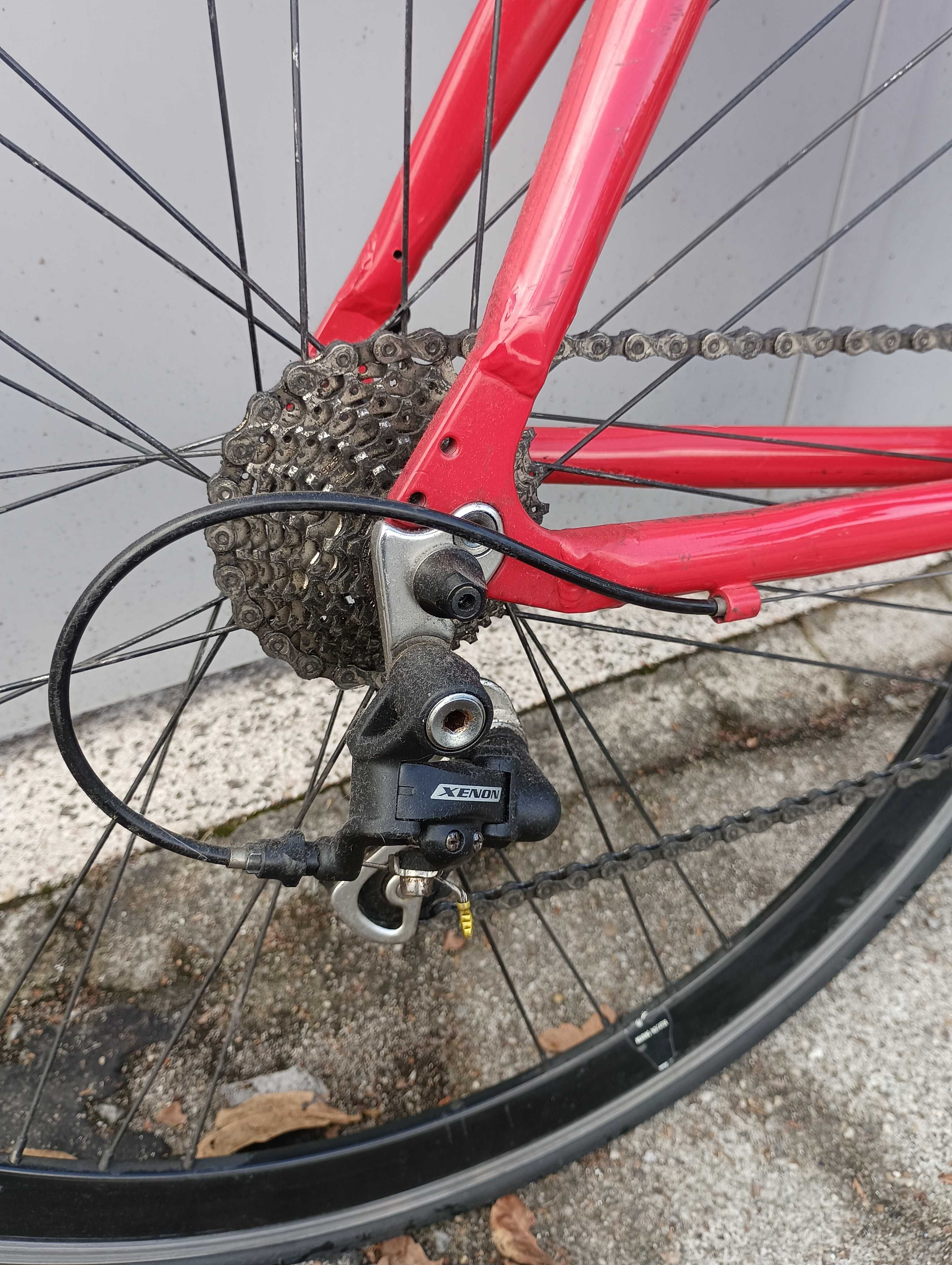 Bicicleta de estrada Altis