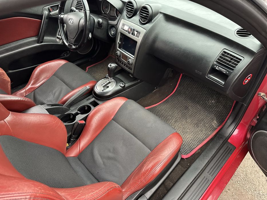 Хундай Купе 2.0 Газ Автомат