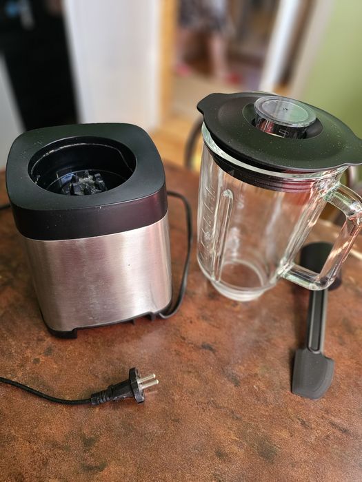Blender Philips HR 3655