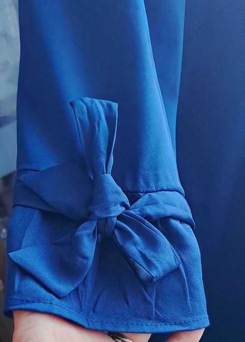 Świetna granatowa sukienka, prosta i elegancka