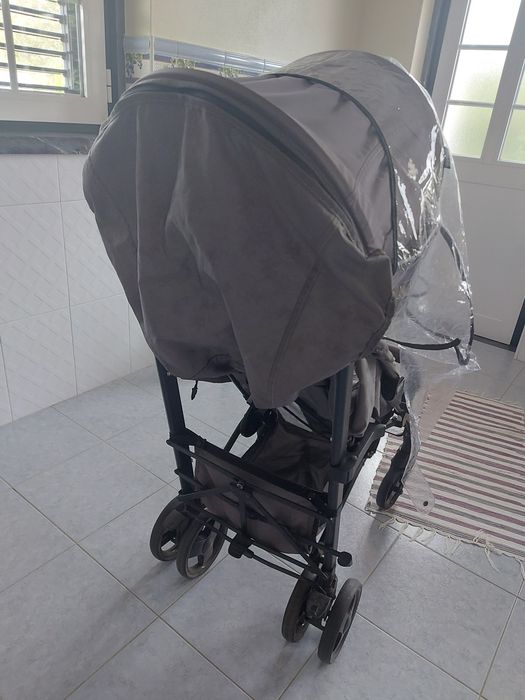 Carrinho de bebé Chico