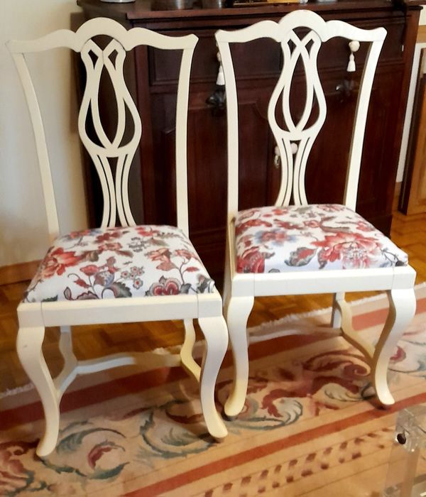 Par de cadeiras lacadas