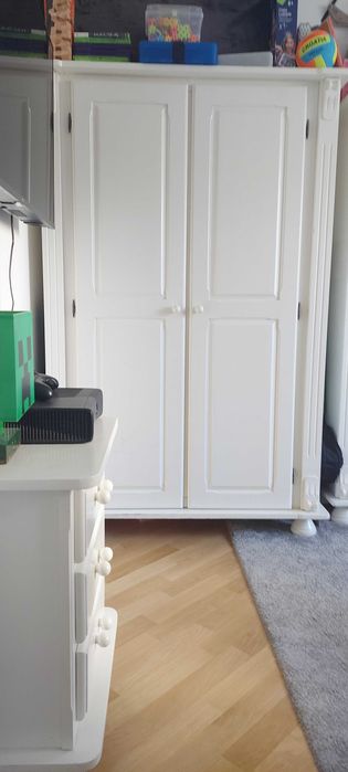 Meble dziecięce drewniane