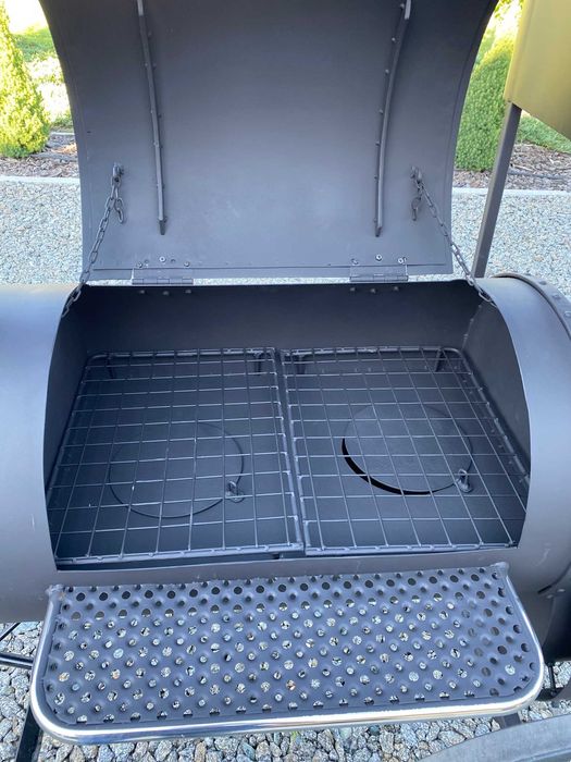 Grill ogrodowy - Lokomotywa