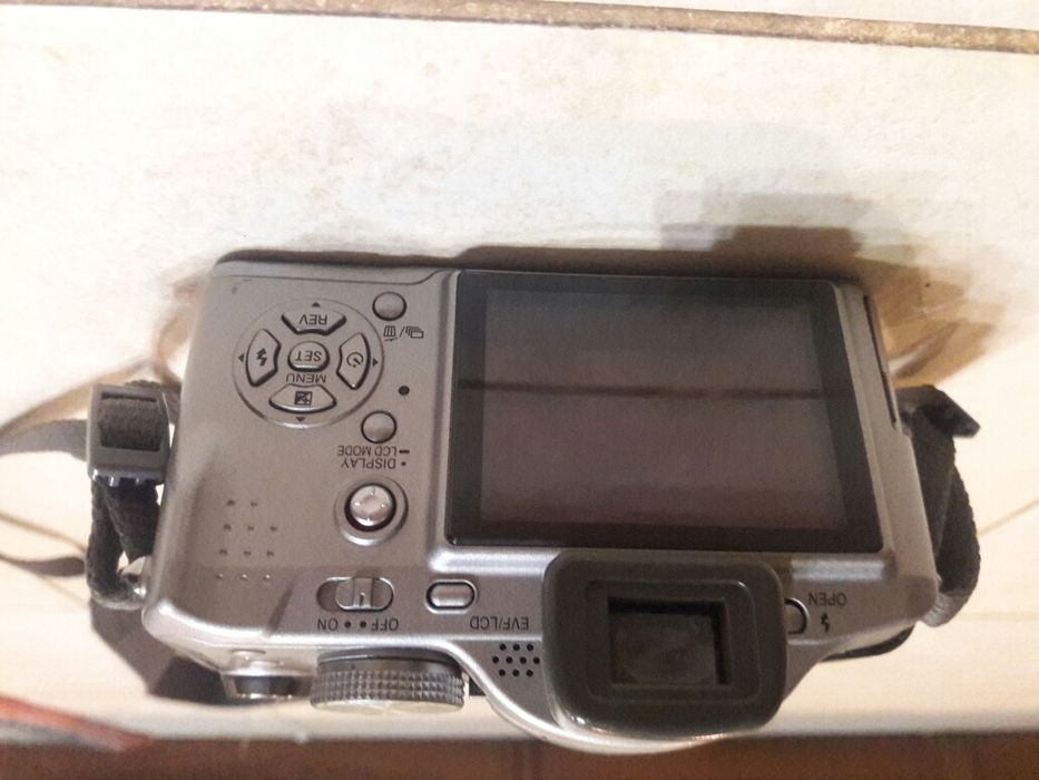 Компактный цифровой фотоаппарат Panasonic Lumix DMC-FZ8