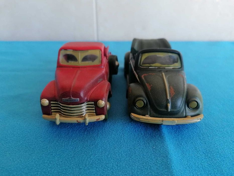 Carrinhos marca Maisto escala 1/36
