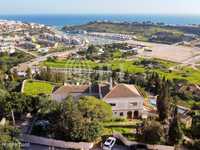 Moradia T5, com vista mar e piscina, em Albufeira, Algarve