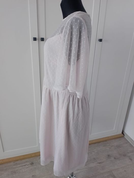 Elegancka sukienka wizytowa 46