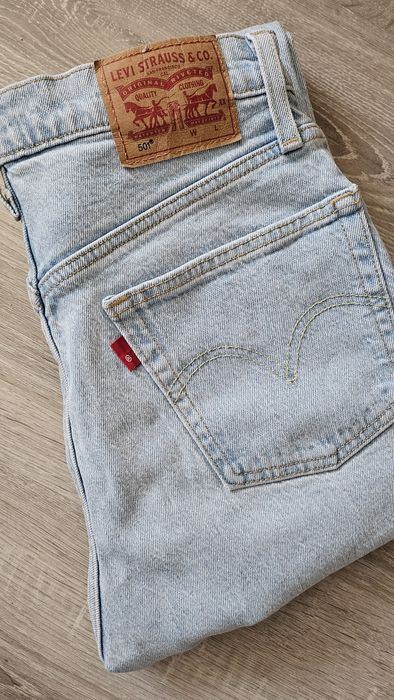 Джинси Levis 501