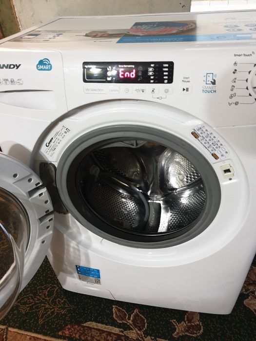 Стиральная машинка Канди на 7 кг.Загрузки.