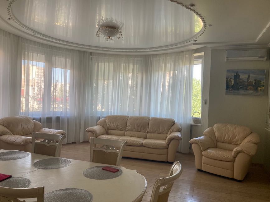 shev-03  Шампанський пров. 9, автономне опалення!