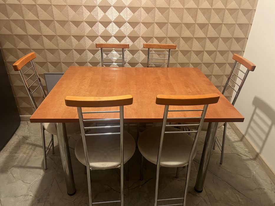 Komplet- stól kuchenny + komplet krzesel 6 szt