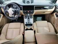 Продається Porsche Macan 2023 року.