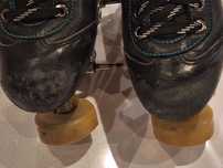 Botas hoquei patins 32 + chassi+rodas