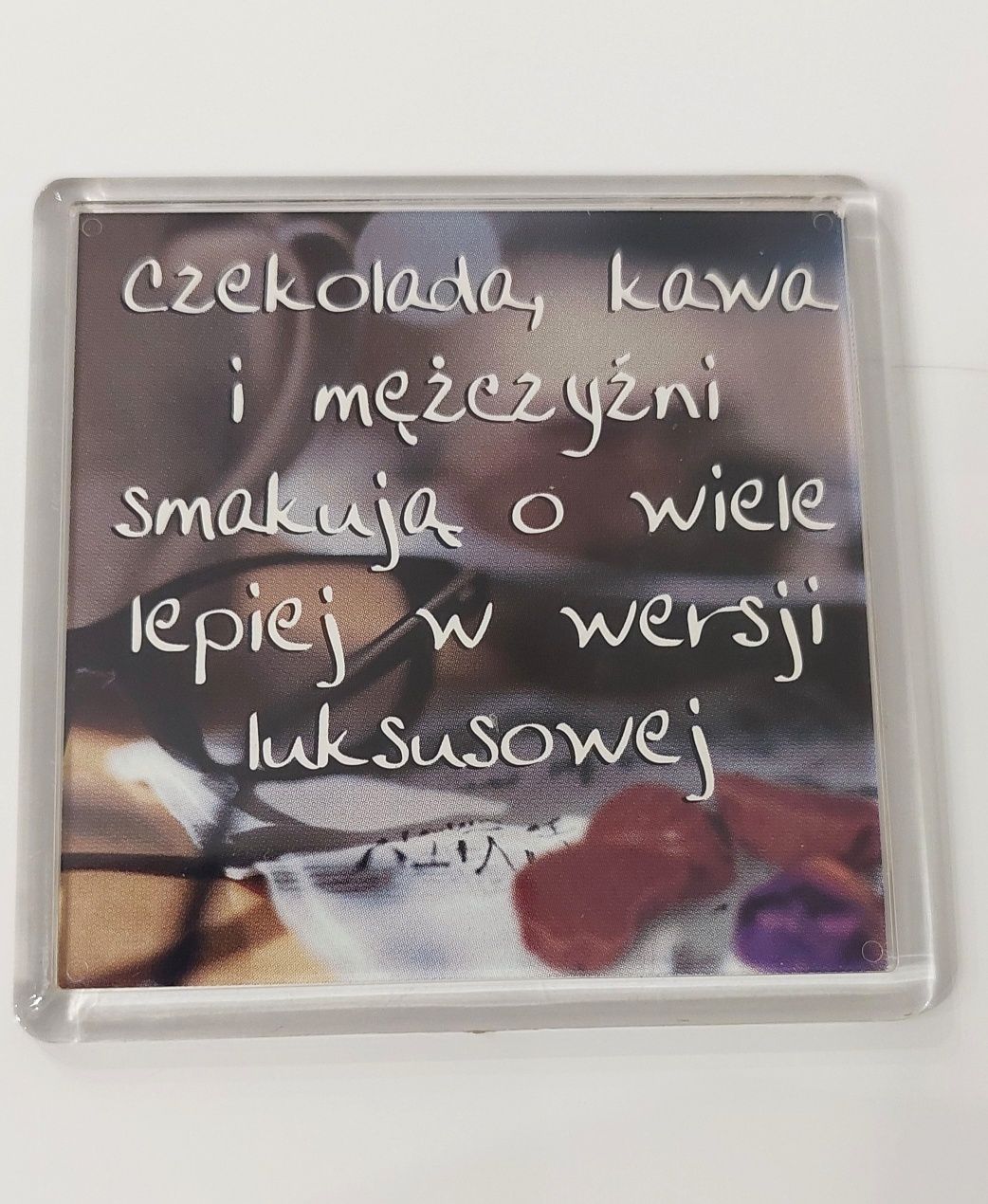 3 magnesy na lodówkę z tworzywa(15)