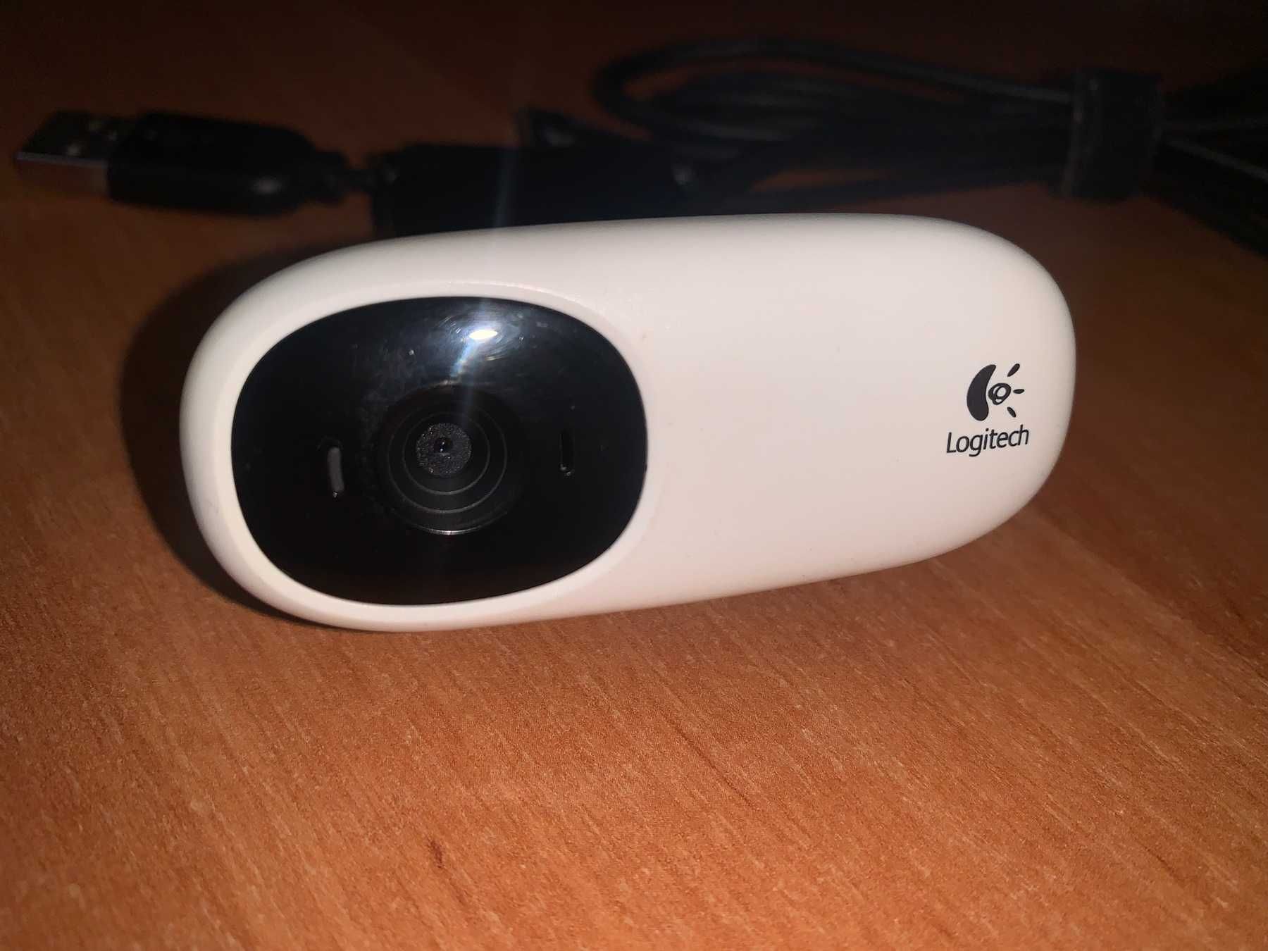 веб-камера  Logitech c110.