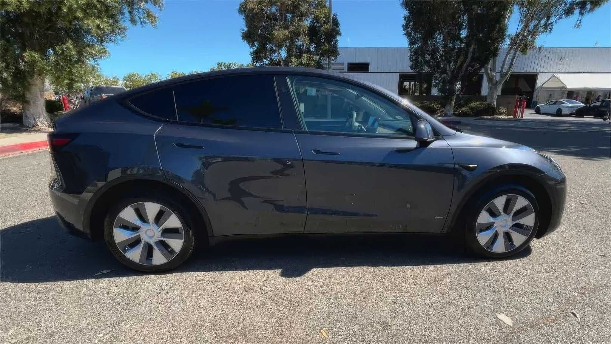 2024 Tesla Model Y Long Range