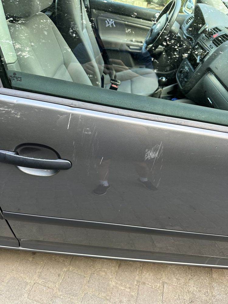 Автомобіль Volkswagen Golf 2004 1,6 Mpi