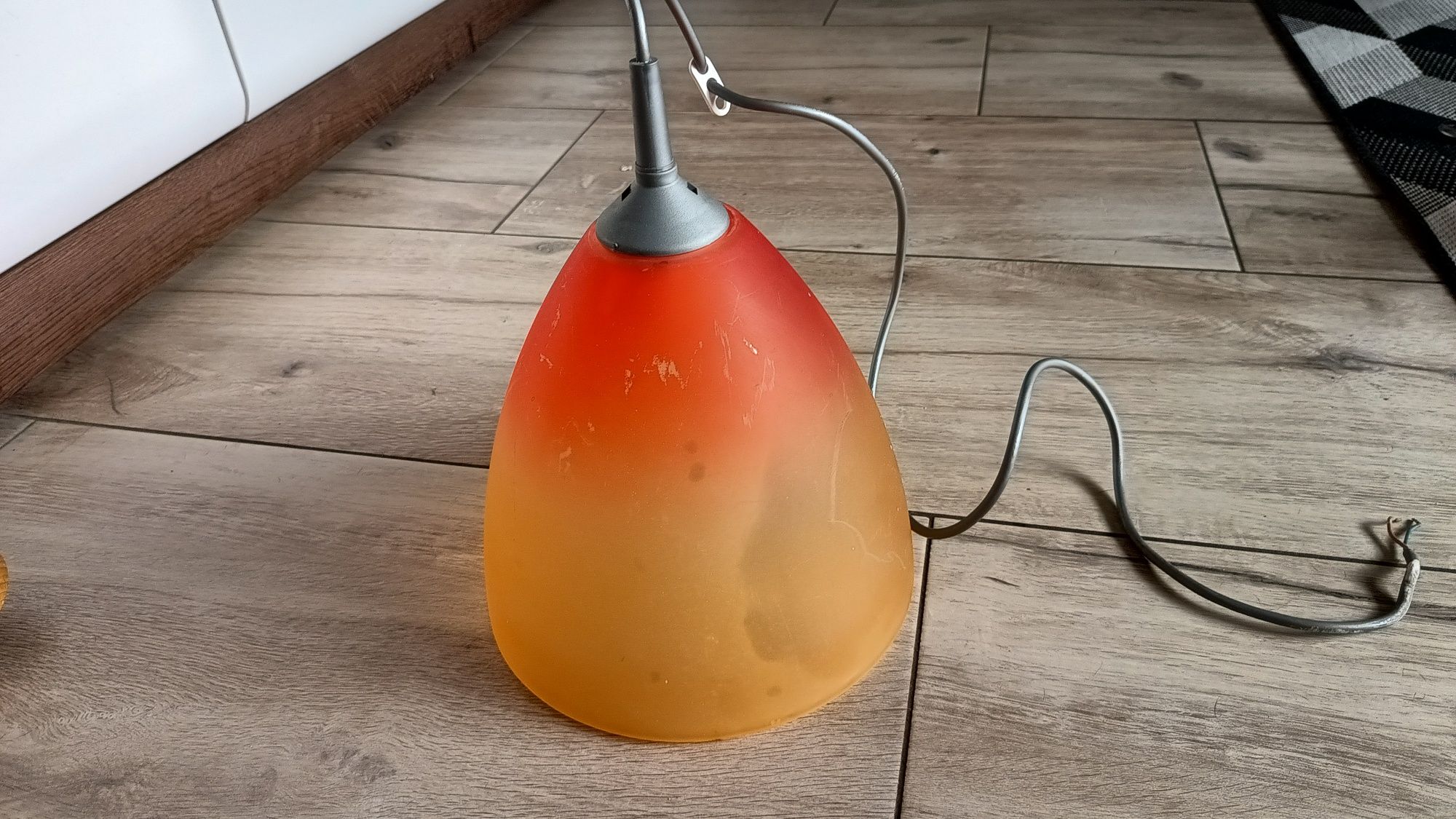 Lampa szklana  wisząca 2 szt ( żyrandol).