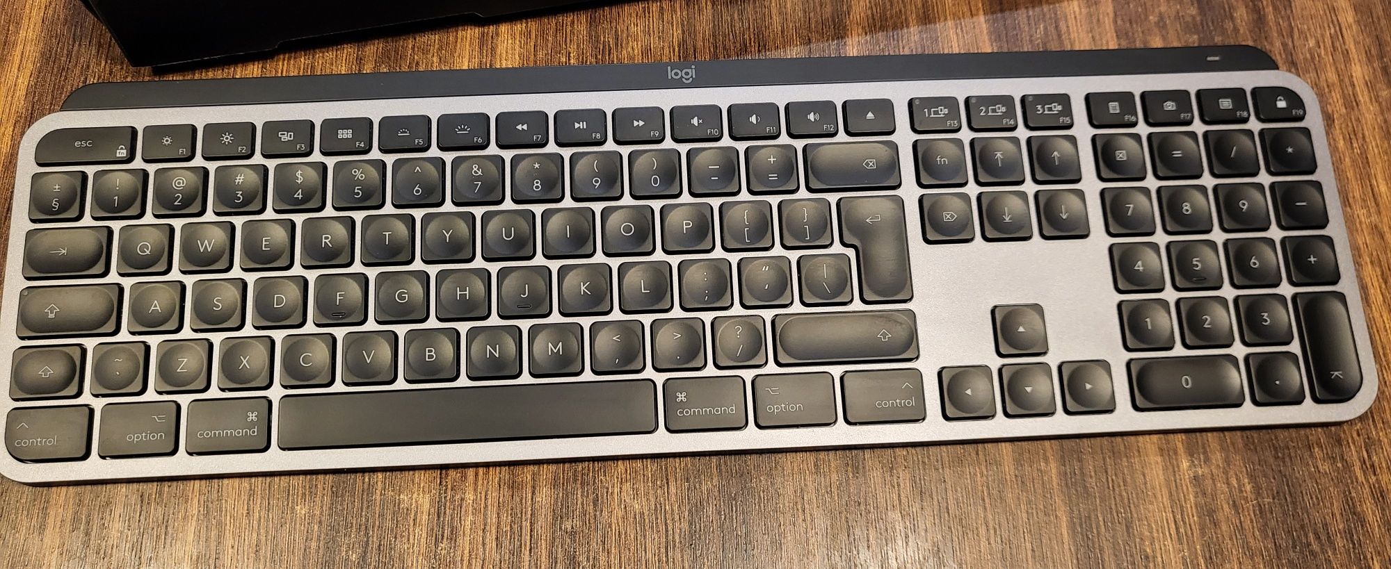 Podświetlana klawiatura Logitech MX Keys bezprzewodowa bluetooth