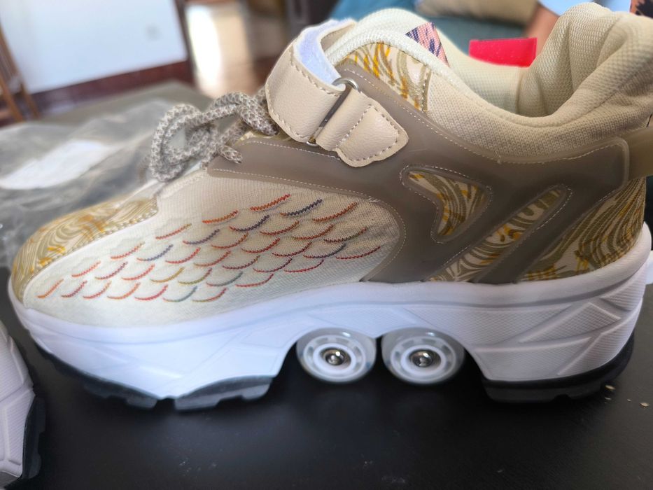 Tênis roller skate novos