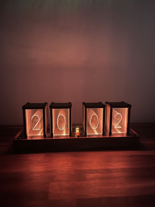 Zegar elektroniczny LED w stylu nixie