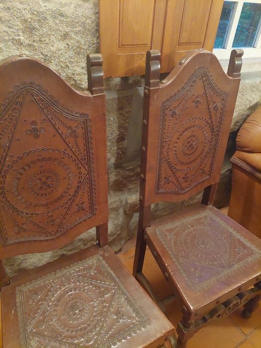 6 Cadeiras - madeira e couro