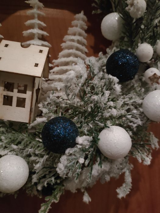 Wianek świąteczny bożonarodzeniowy wiklinowy 30 cm