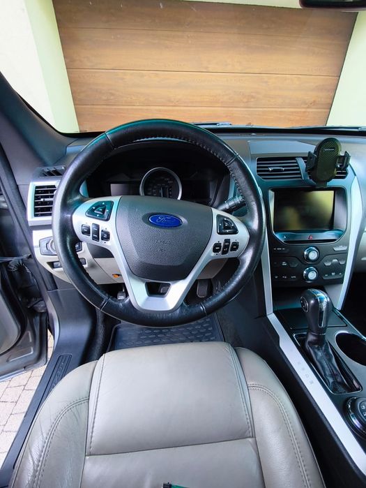 Ford Explorer 3.5 V6 LPG 7 osobowy