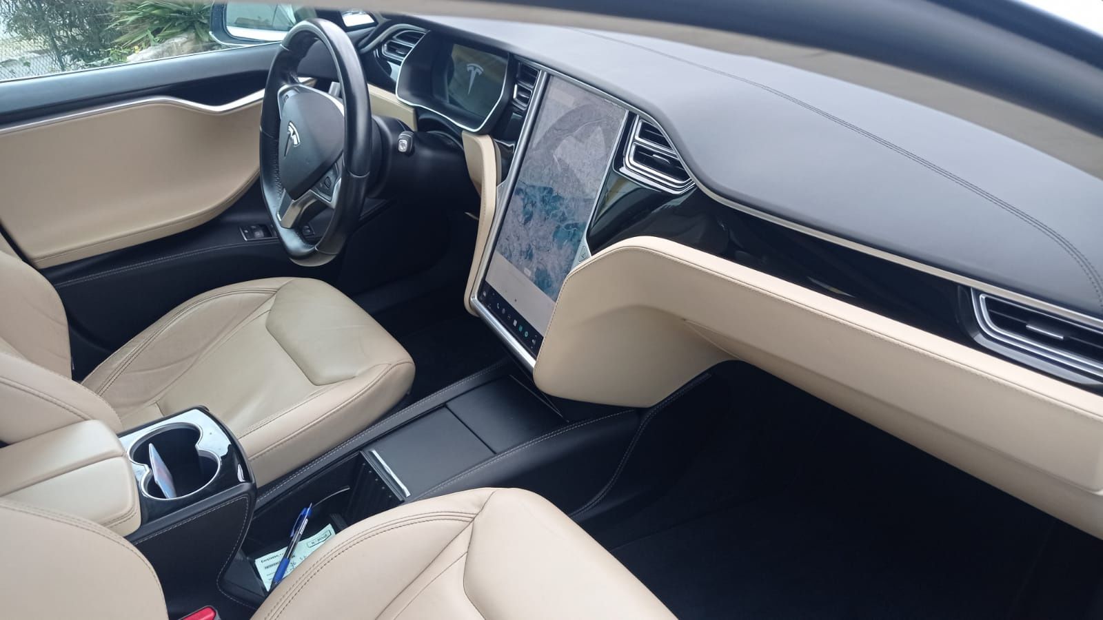 Tesla Model S 90D