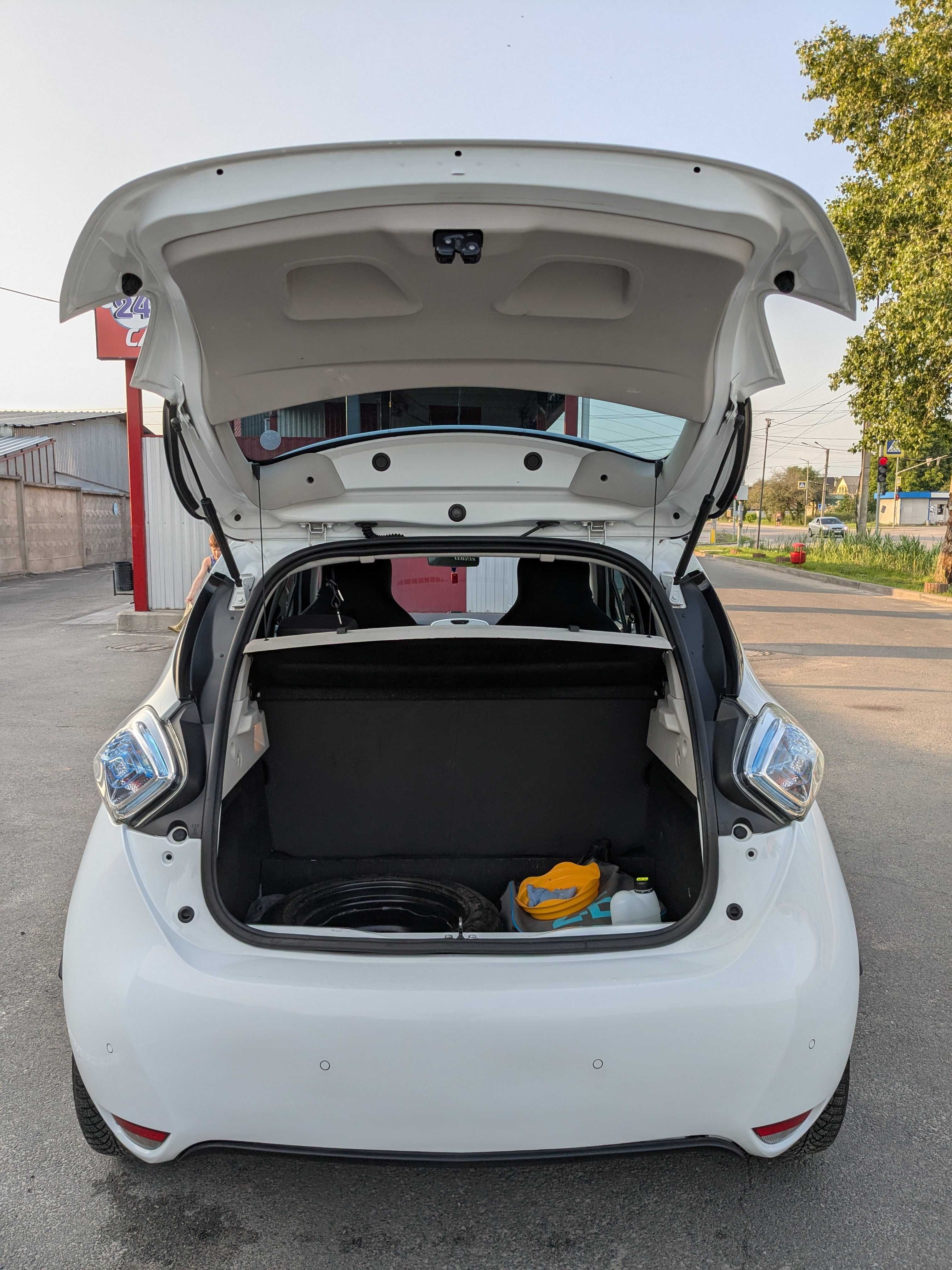 Renault Zoe 2015 240 25.9 kWh (88 к.с.) • Base