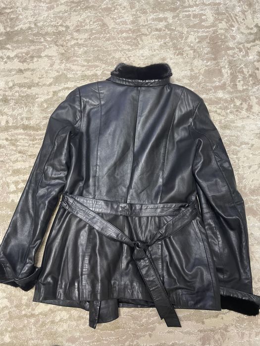 Продам кожаный пиджак б/у.