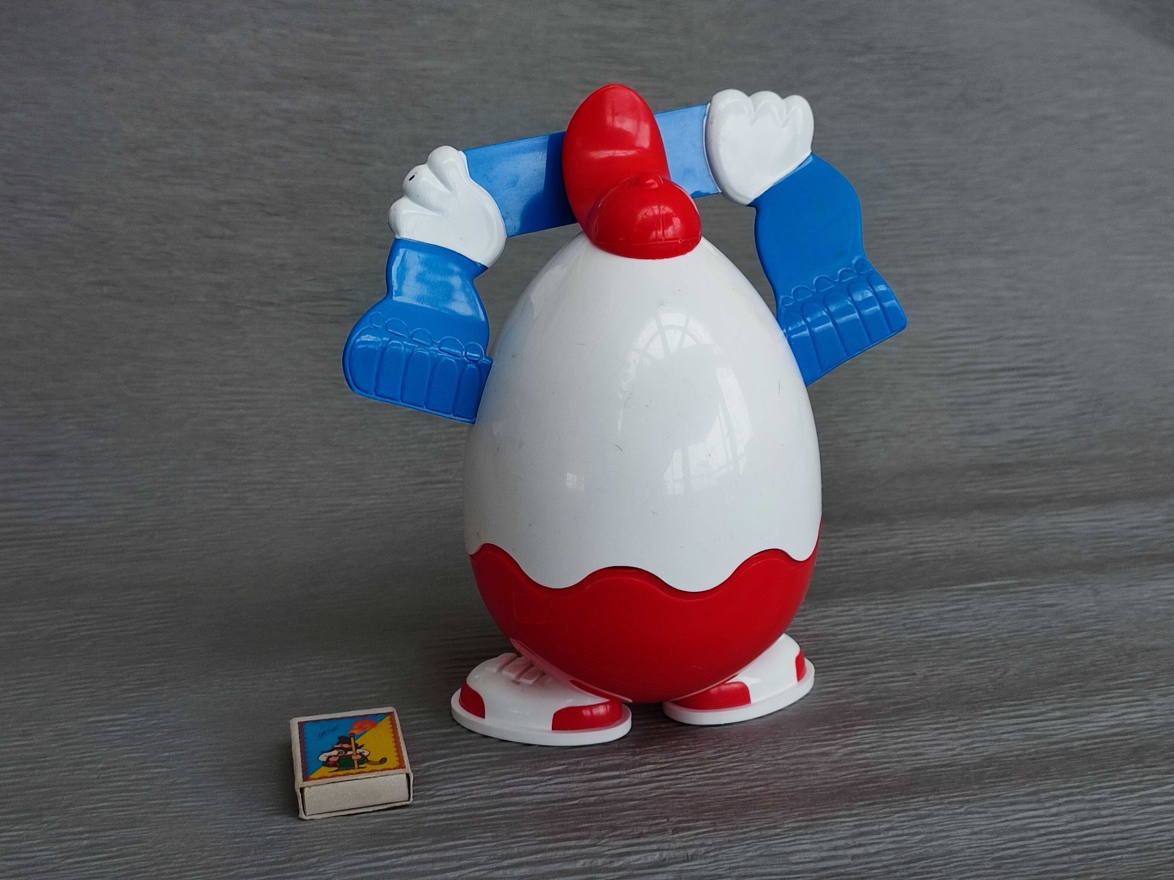 Яйцо Kinder Surprise 23 см