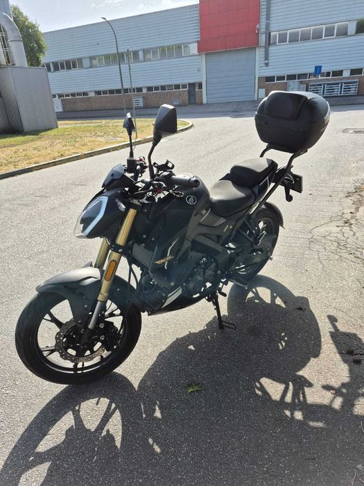 Keeway RKF 125 c/Top Case
