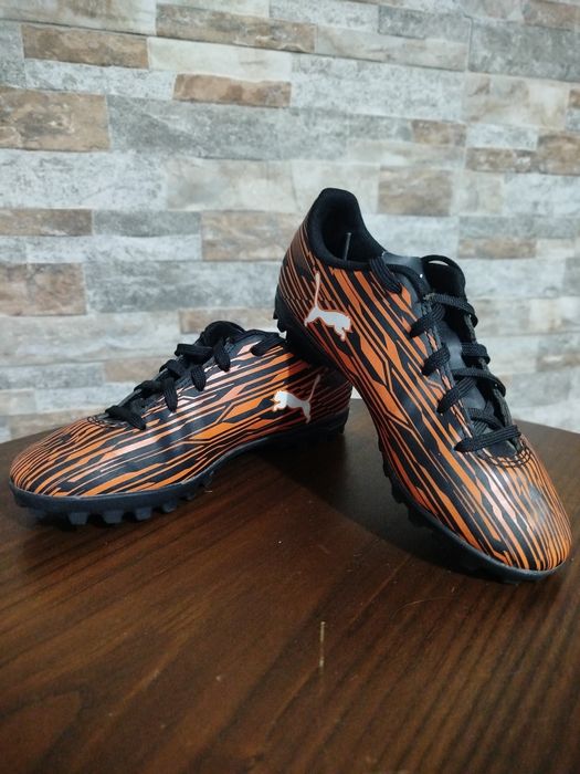 Sapatilhas Puma de futebol (n°35)