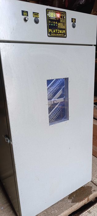 Інкубатор автоматичний