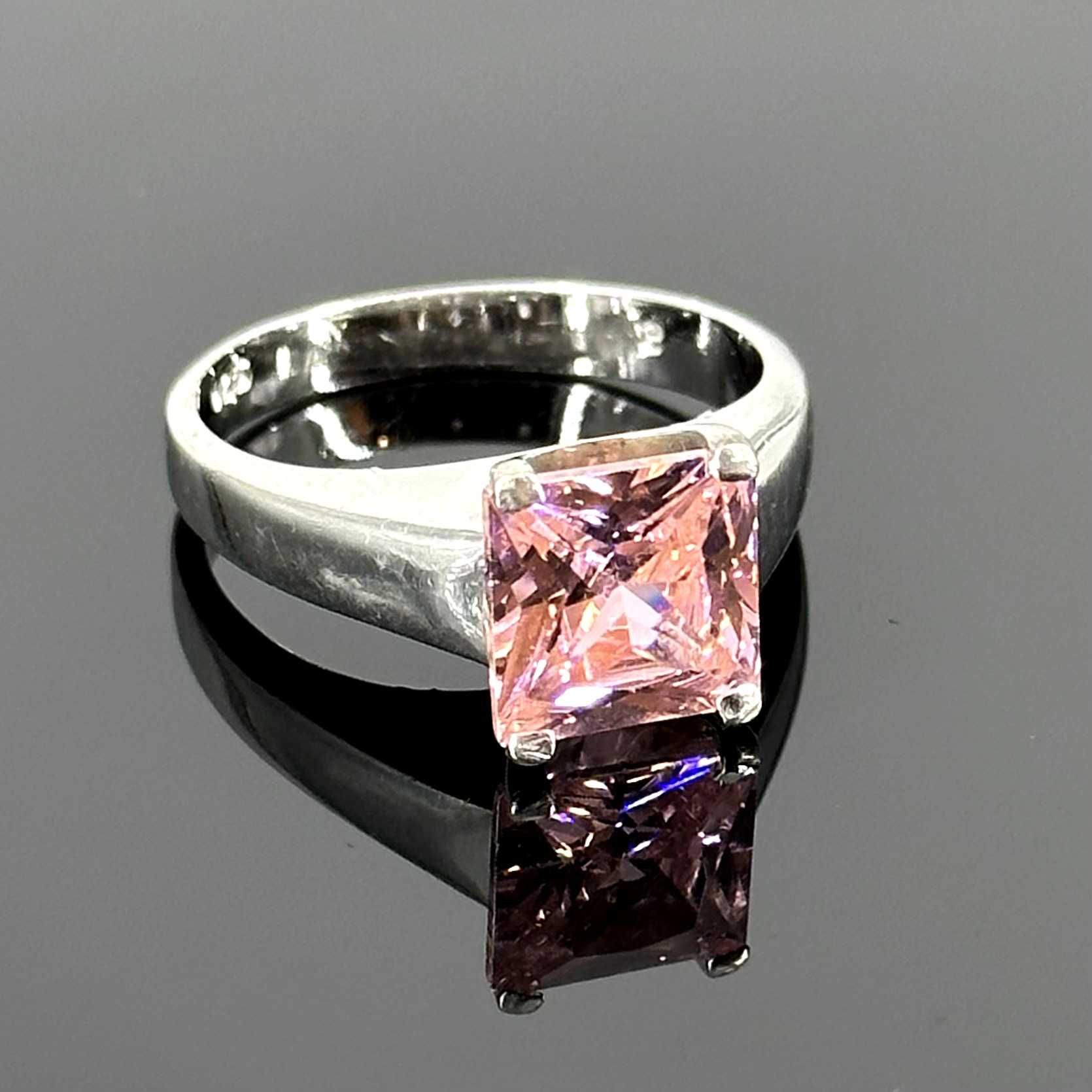 Srebro - Srebrny pierścionek z różową Cyrkonią - próba 925