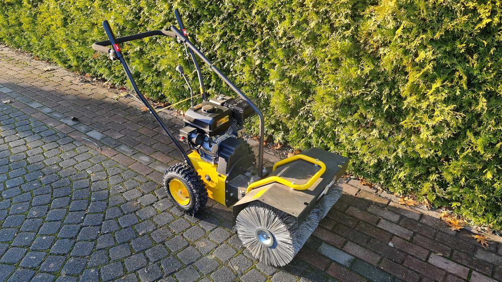 TEXAS Zamiatarka-odśnieżarka spalinowa 70cm HANDY-SWEEP 710TGE