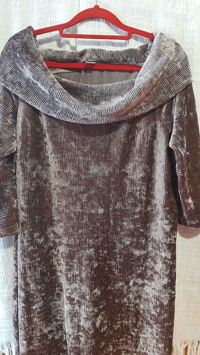 Чудове стильне плаття