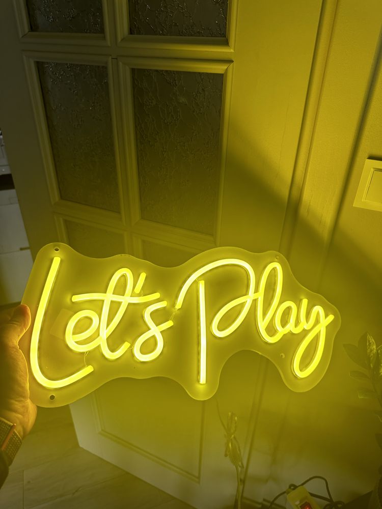 Neon Let’s Play