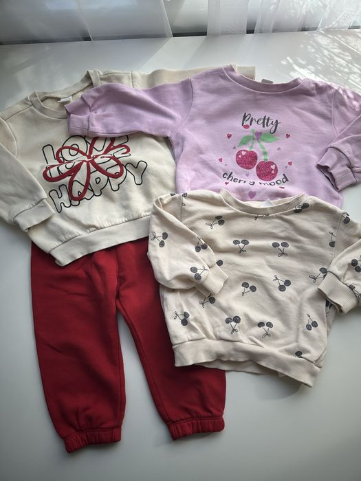 Лот Костюм для дівчинки фліс та два худі LC Waikiki 9-12 місяців