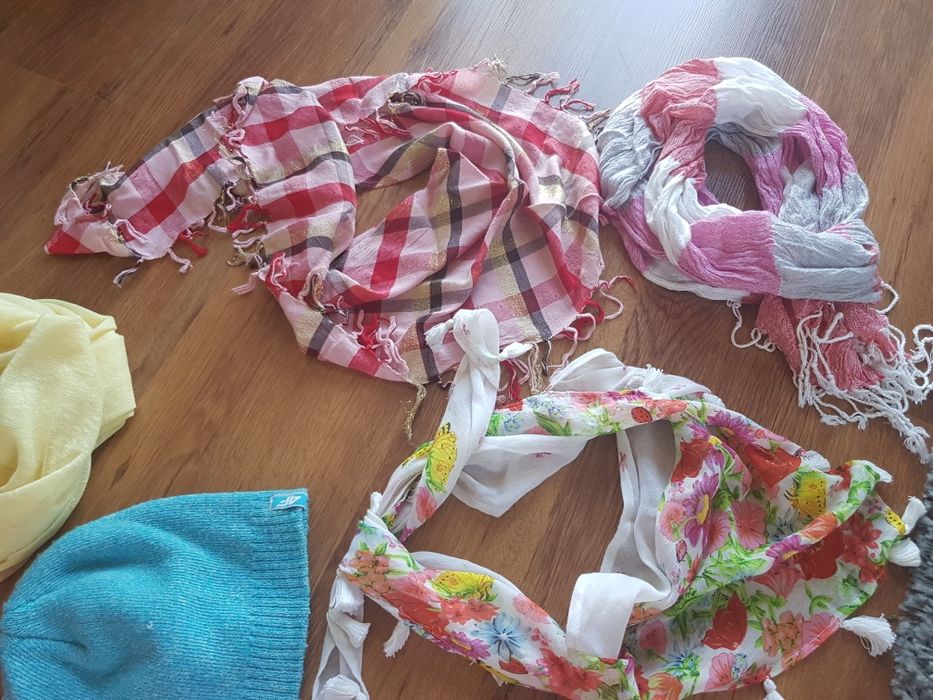 Reseved h&m szal apaszka komin  czapka 4f nowe