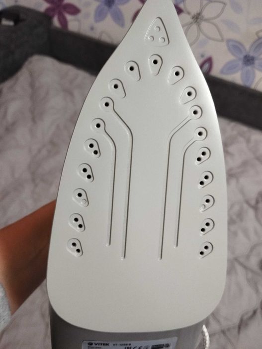 Праска,утюг Vitek  2400W