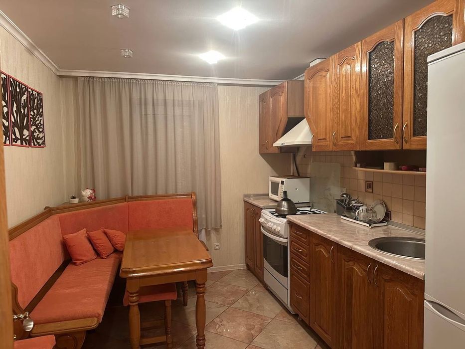 Продам 3-кімнатну квартиру в м. Охтирка