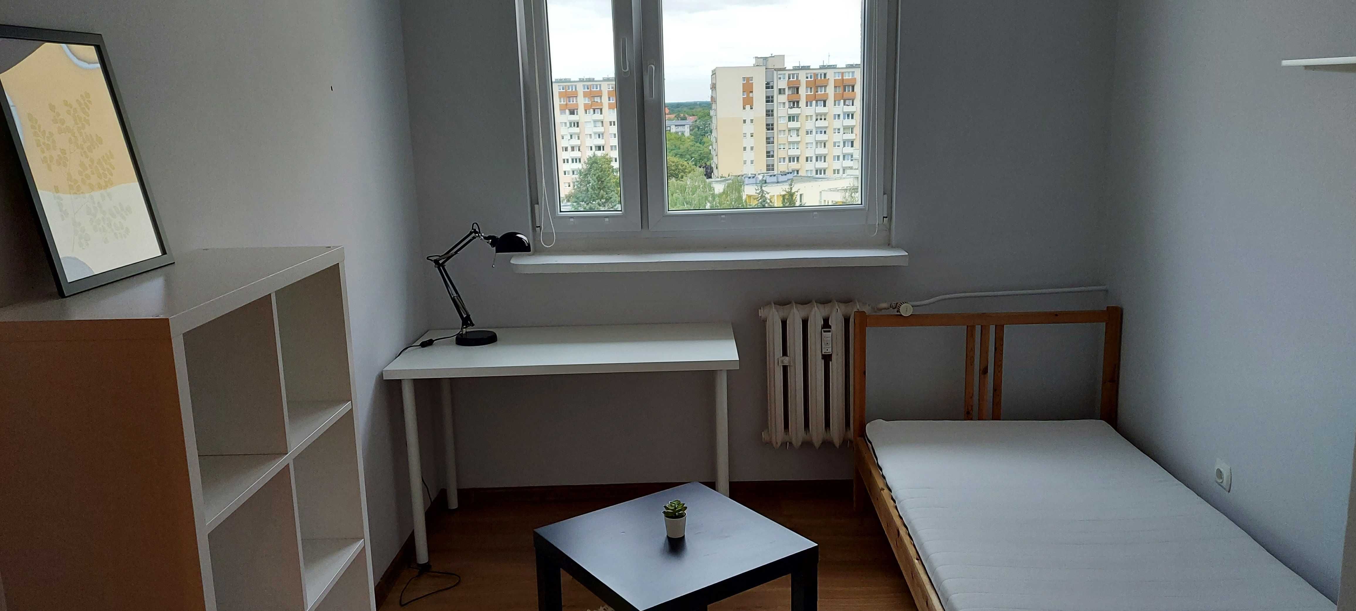 Pokój w mieszkaniu 3-pokojowym ul. Lazurowa