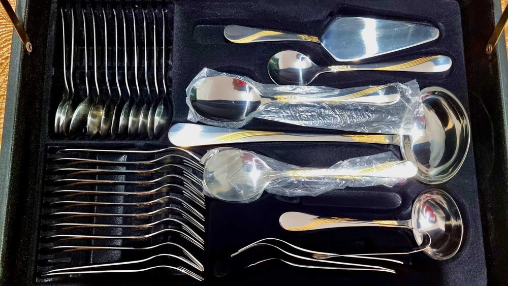 Faqueiro Solingen Germany 18/10 — 70 Peças — Novo na Mala Original