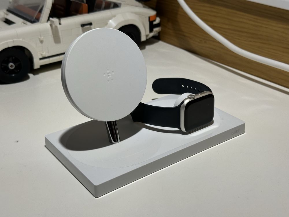 Belkin Беспроводная зарядка Iphone apple watch 2 in 1